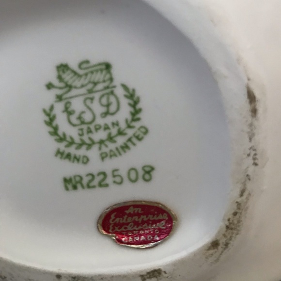 Vintage Lady Vase- Baby Blue and White ESD - Picture 8 of 12